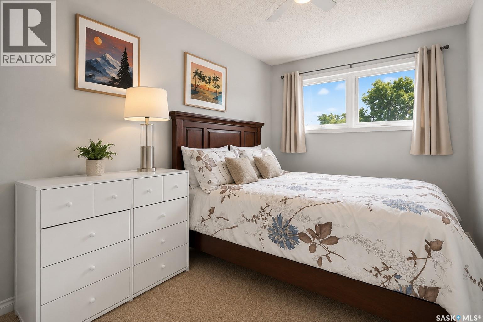 1355 Manitou Crescent, Moose Jaw, SK - Indoor Photo Showing Bedroom