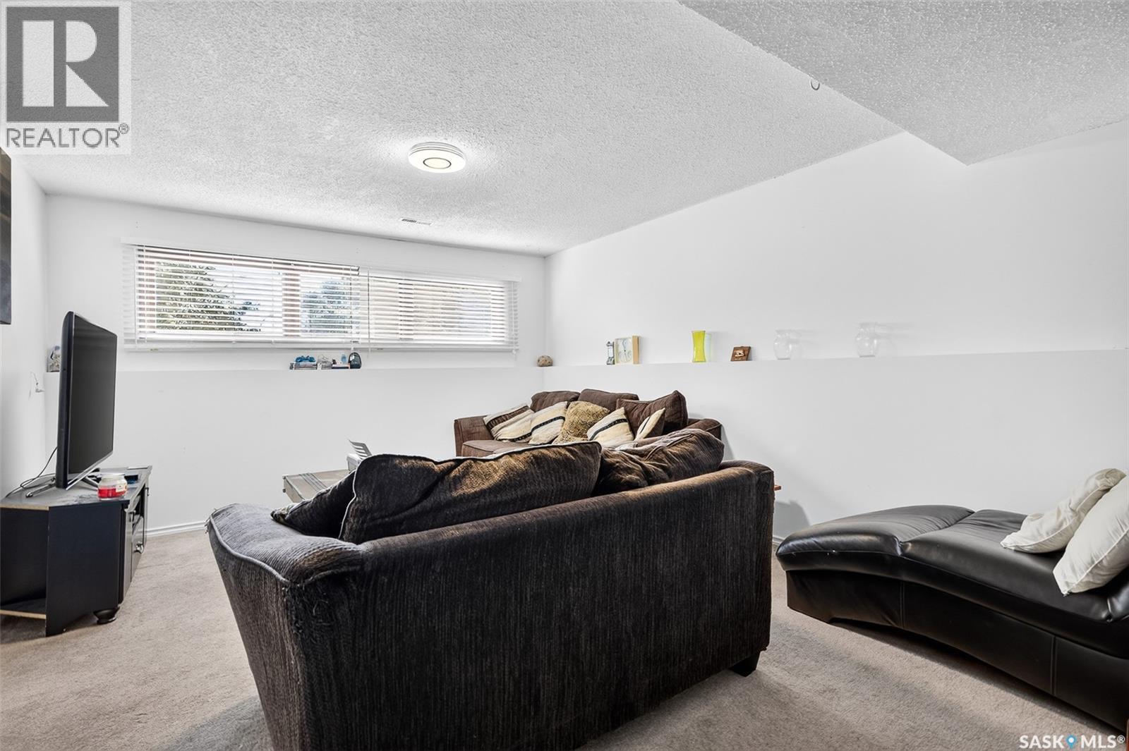 1355 Manitou Crescent, Moose Jaw, SK - Indoor