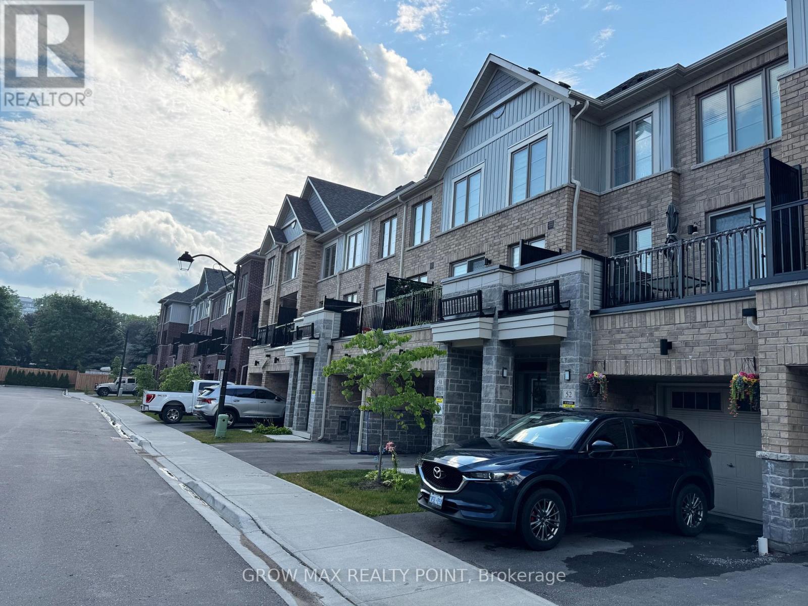 52 Waterside Way, Whitby, ON - Outdoor With Balcony With Facade