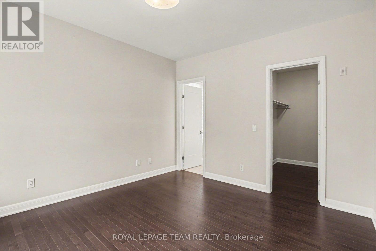 Primary walk-in closet - 104 - 190 Boundstone Way, Ottawa, ON - Indoor Photo Showing Other Room