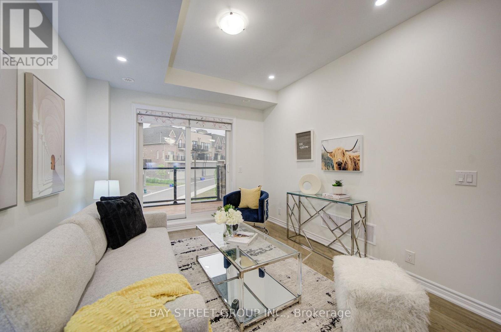 7 Schmidt Lane, Markham, ON - Indoor