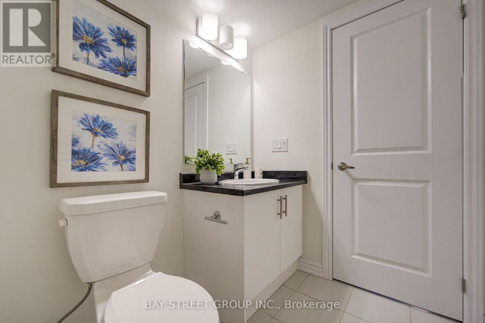 7 Schmidt Lane, Markham, ON - Indoor Photo Showing Bathroom