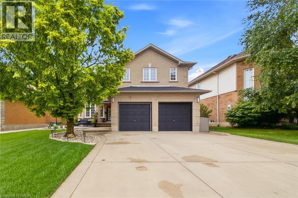 179 Jacqueline Boulevard, Hamilton, ON - Outdoor With Facade