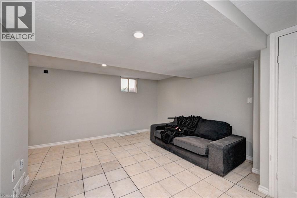 147 Courtland Avenue E, Kitchener, ON - Indoor