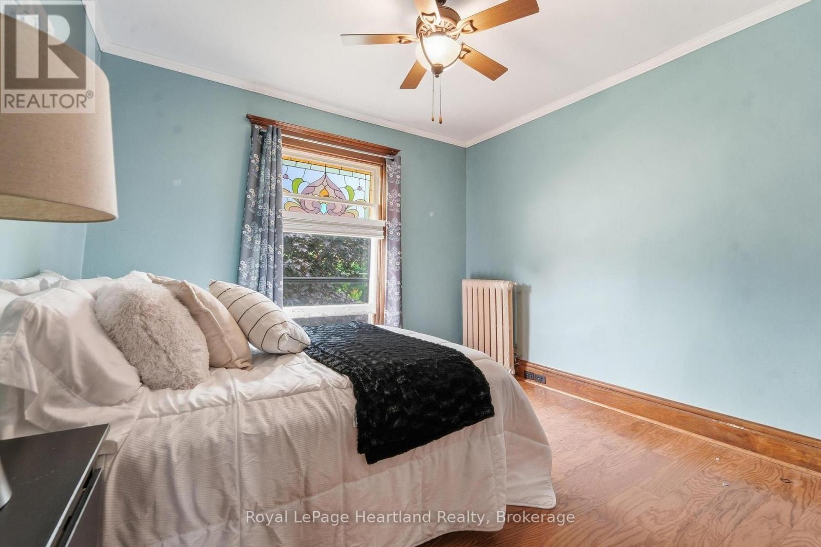107 Wellington Street S, Goderich (Goderich (Town)), ON - Indoor Photo Showing Bedroom