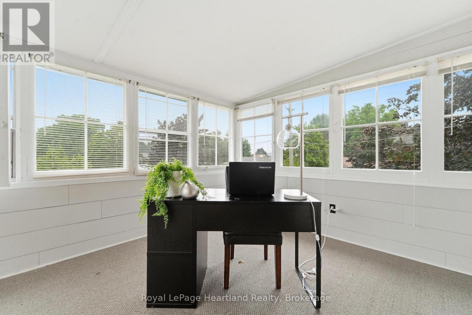 107 Wellington Street S, Goderich (Goderich (Town)), ON - Indoor Photo Showing Office