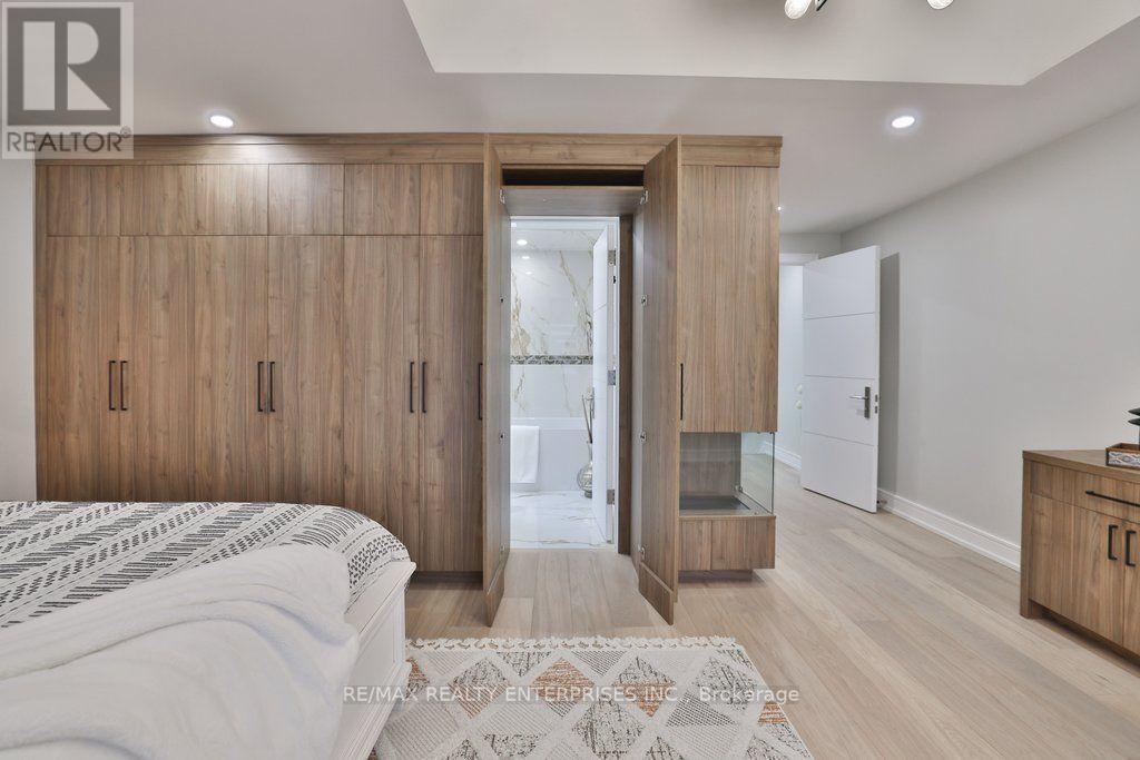 47 Thirteenth Street, Toronto, ON - Indoor Photo Showing Bedroom