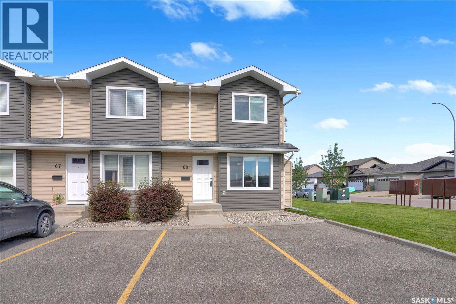 68 4850 Harbour Landing Drive, Regina, SK - Outdoor With Facade