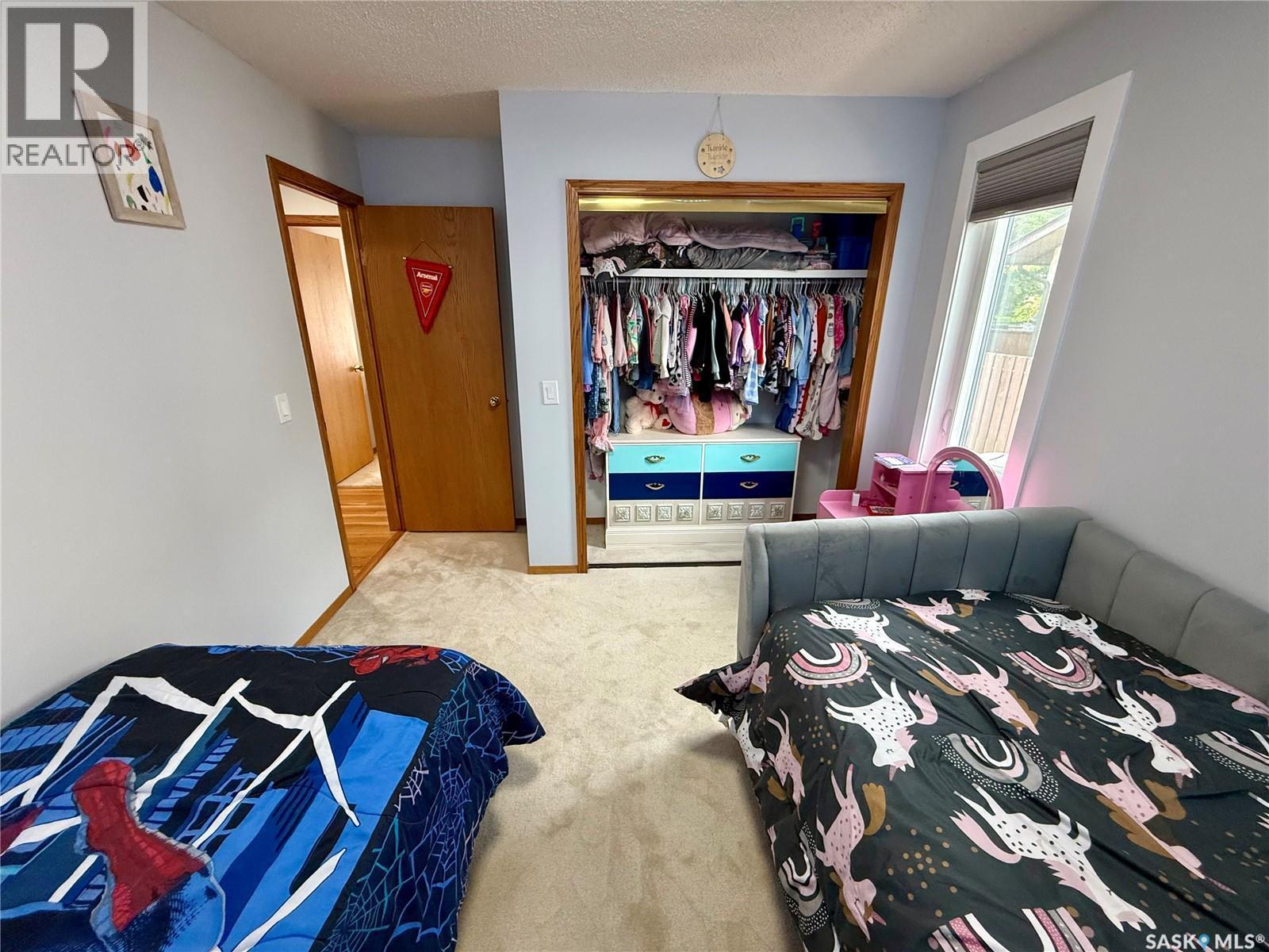 2746 Poplar Place E, Regina, SK - Indoor Photo Showing Bedroom