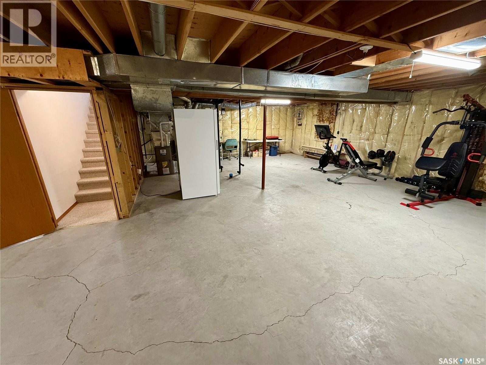 2746 Poplar Place E, Regina, SK - Indoor Photo Showing Basement