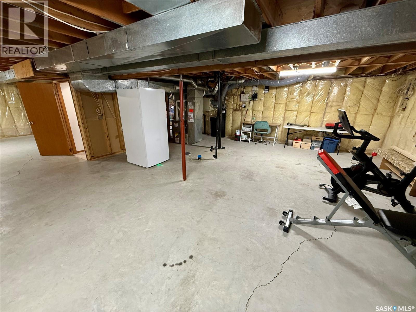 2746 Poplar Place E, Regina, SK - Indoor Photo Showing Basement
