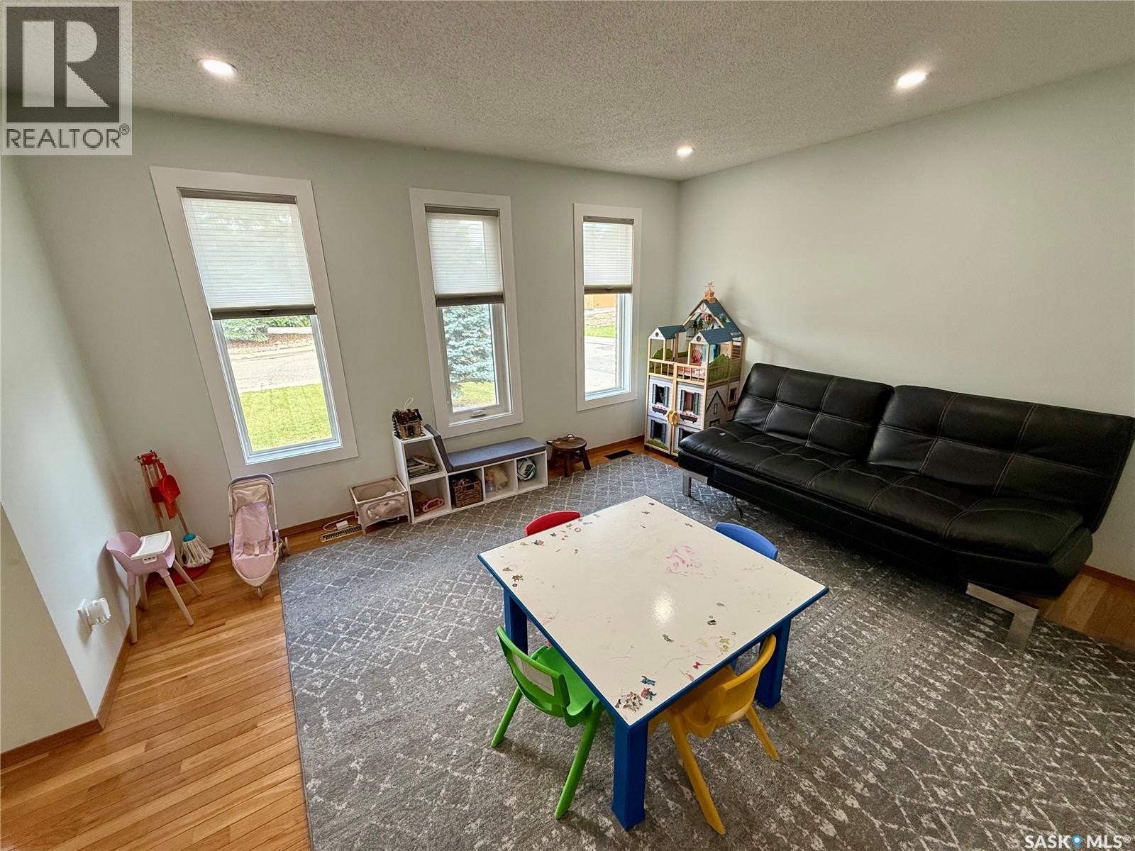 2746 Poplar Place E, Regina, SK - Indoor Photo Showing Other Room