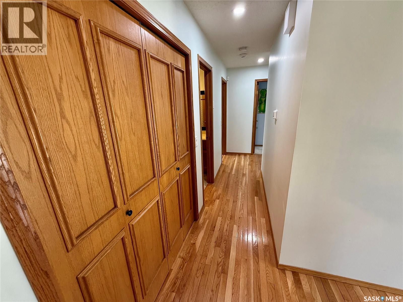 2746 Poplar Place E, Regina, SK - Indoor Photo Showing Other Room