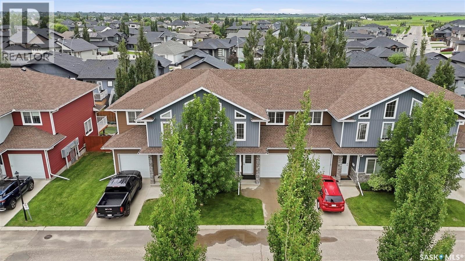 305 315 Zary Road, Saskatoon, SK - Outdoor