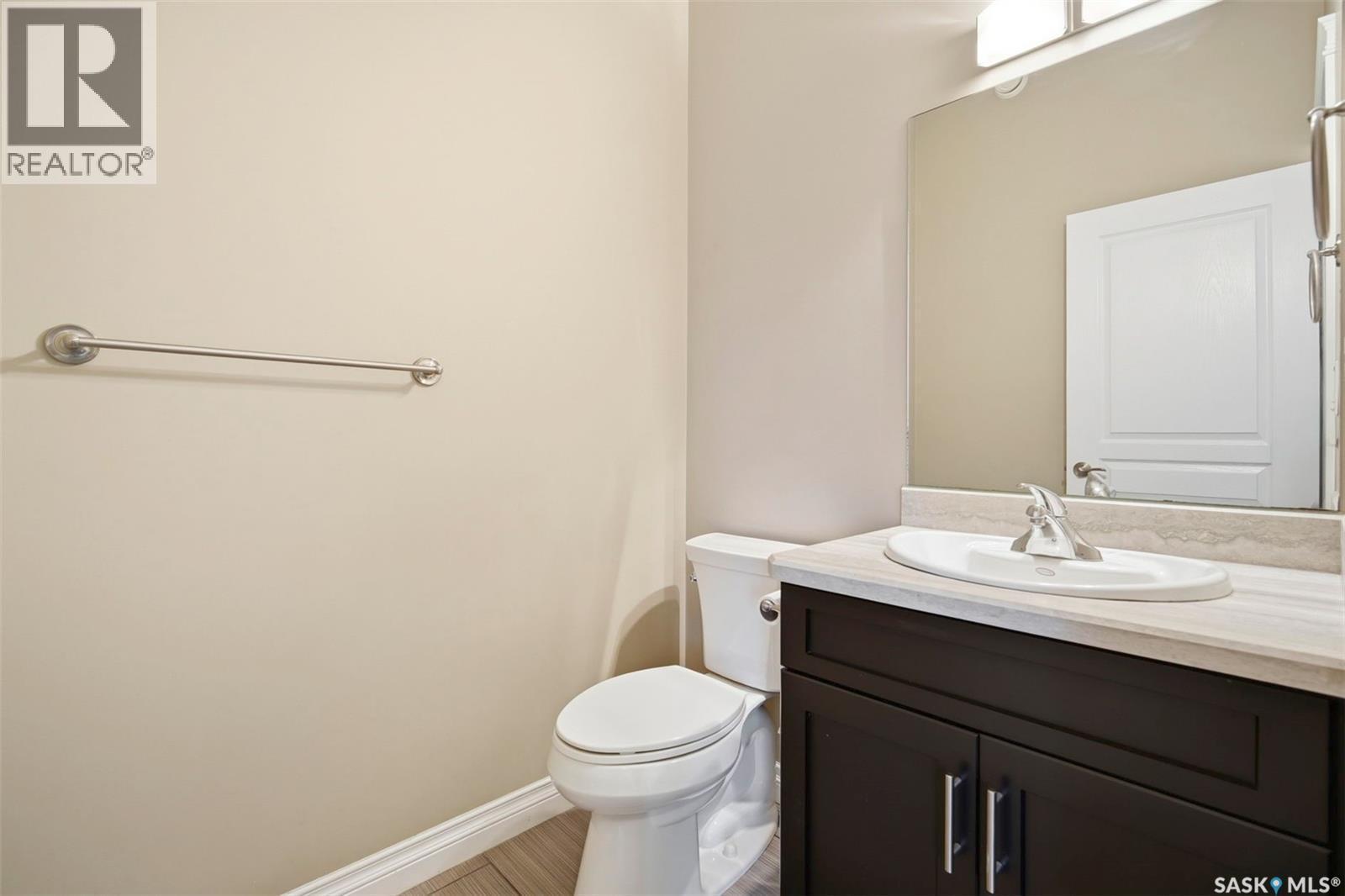 305 315 Zary Road, Saskatoon, SK - Indoor Photo Showing Bathroom