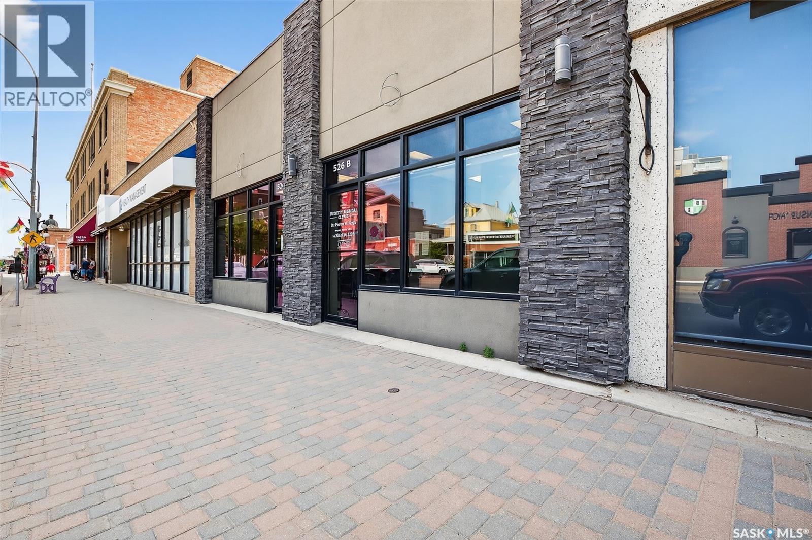 526 Main Street N, Moose Jaw, SK