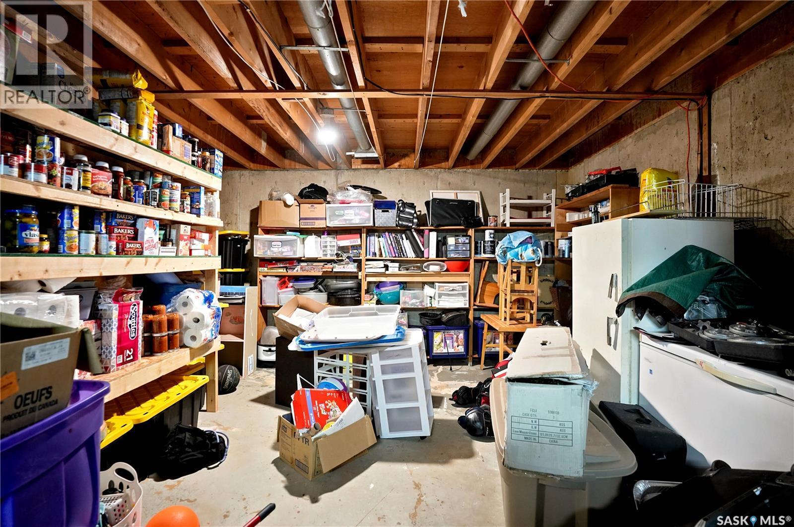 1313 Prince Crescent, Moose Jaw, SK - Indoor