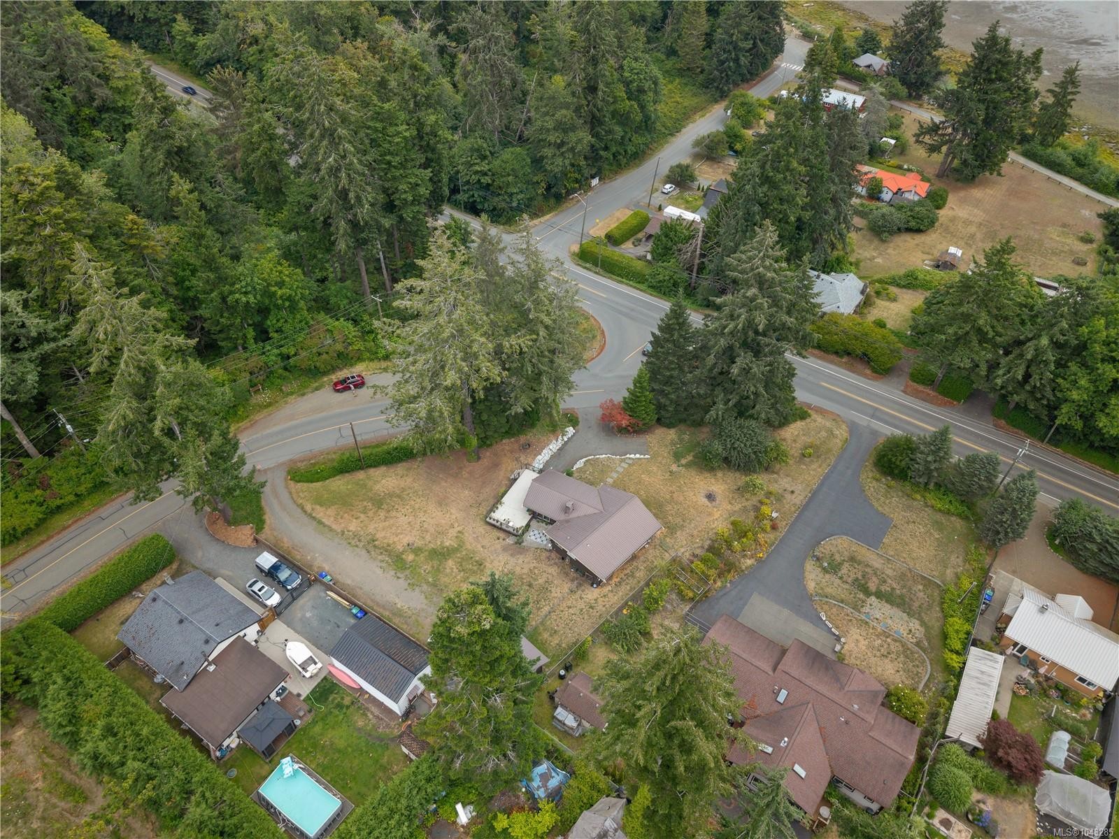3479 Fraser Rd, Courtenay, BC