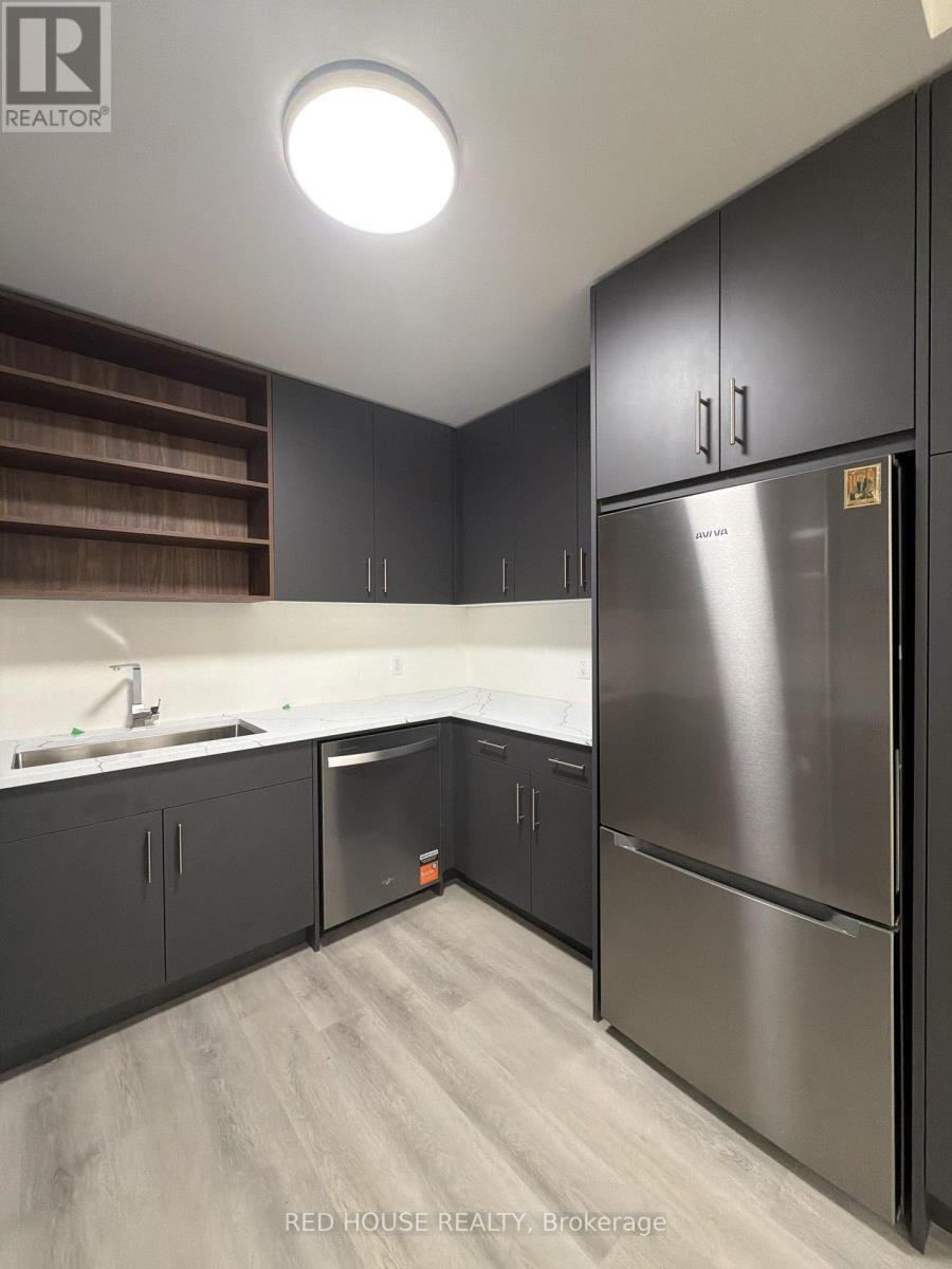 131 Everett Common, St. Catharines, ON - Indoor Photo Showing Kitchen