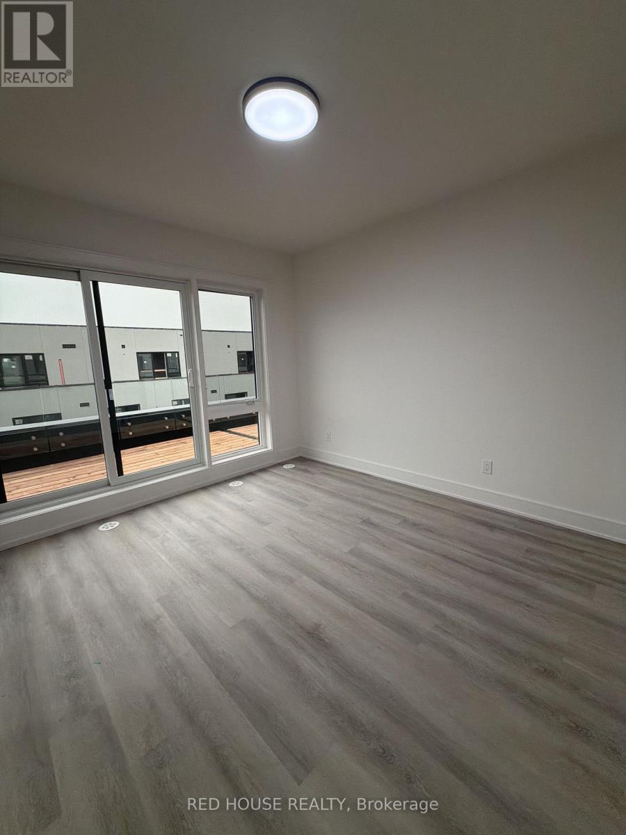 131 Everett Common, St. Catharines, ON - Indoor Photo Showing Other Room