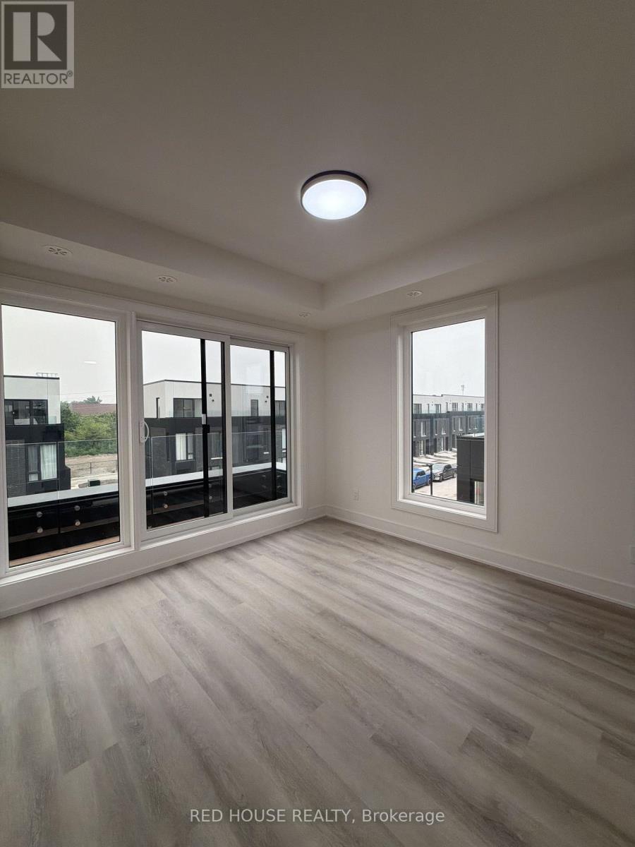 131 Everett Common, St. Catharines, ON - Indoor Photo Showing Living Room