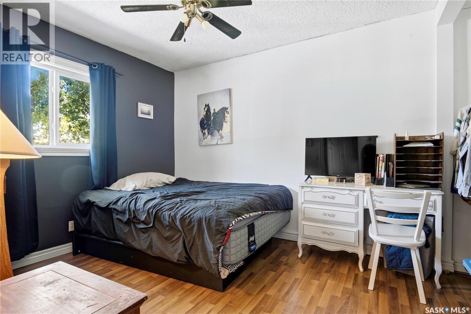 700 Argyle Street, Regina, SK - Indoor Photo Showing Bedroom