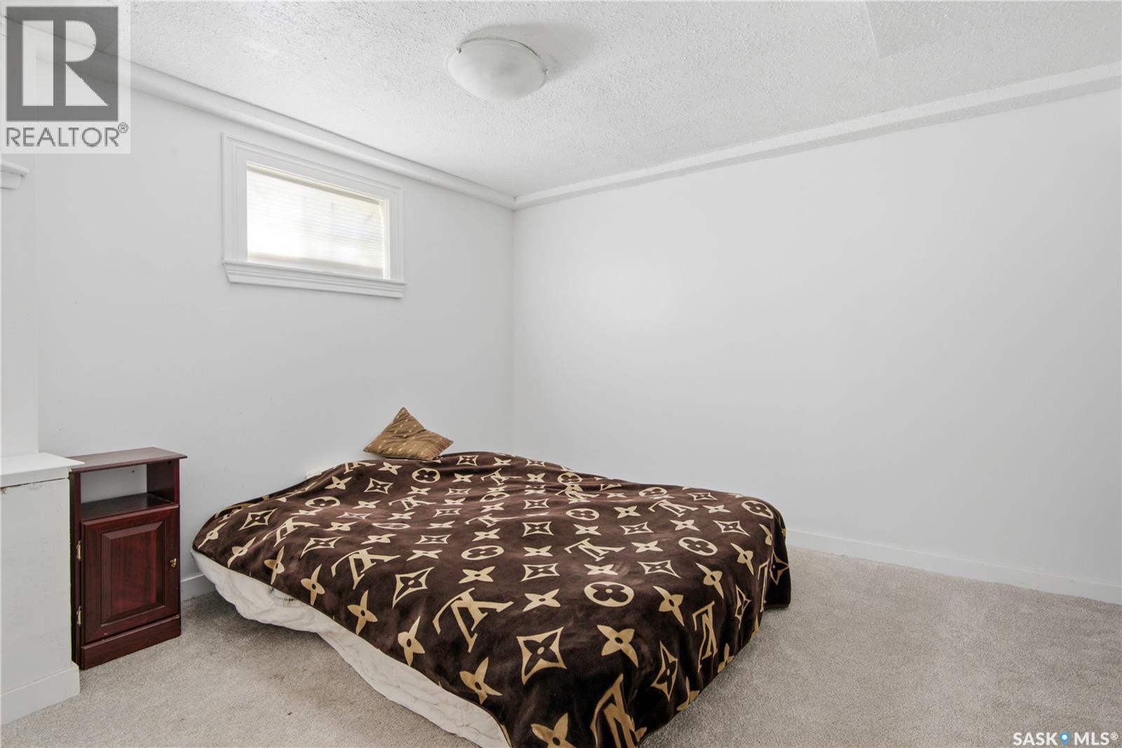 700 Argyle Street, Regina, SK - Indoor Photo Showing Bedroom