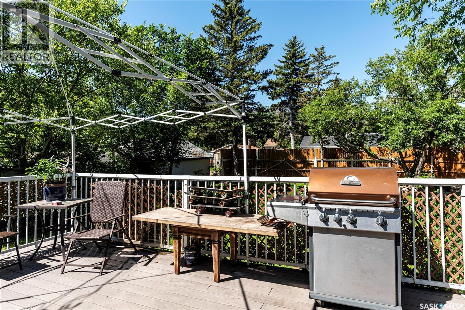 700 Argyle Street, Regina, SK - Outdoor With Deck Patio Veranda