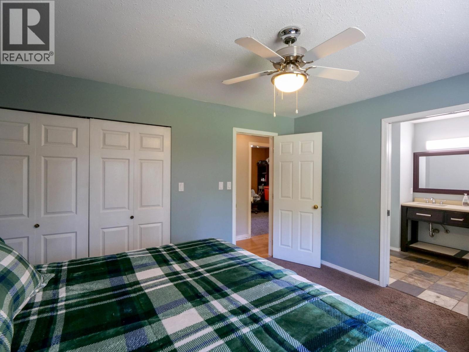 3482 Kirkham Road, Quesnel, BC - Indoor Photo Showing Bedroom