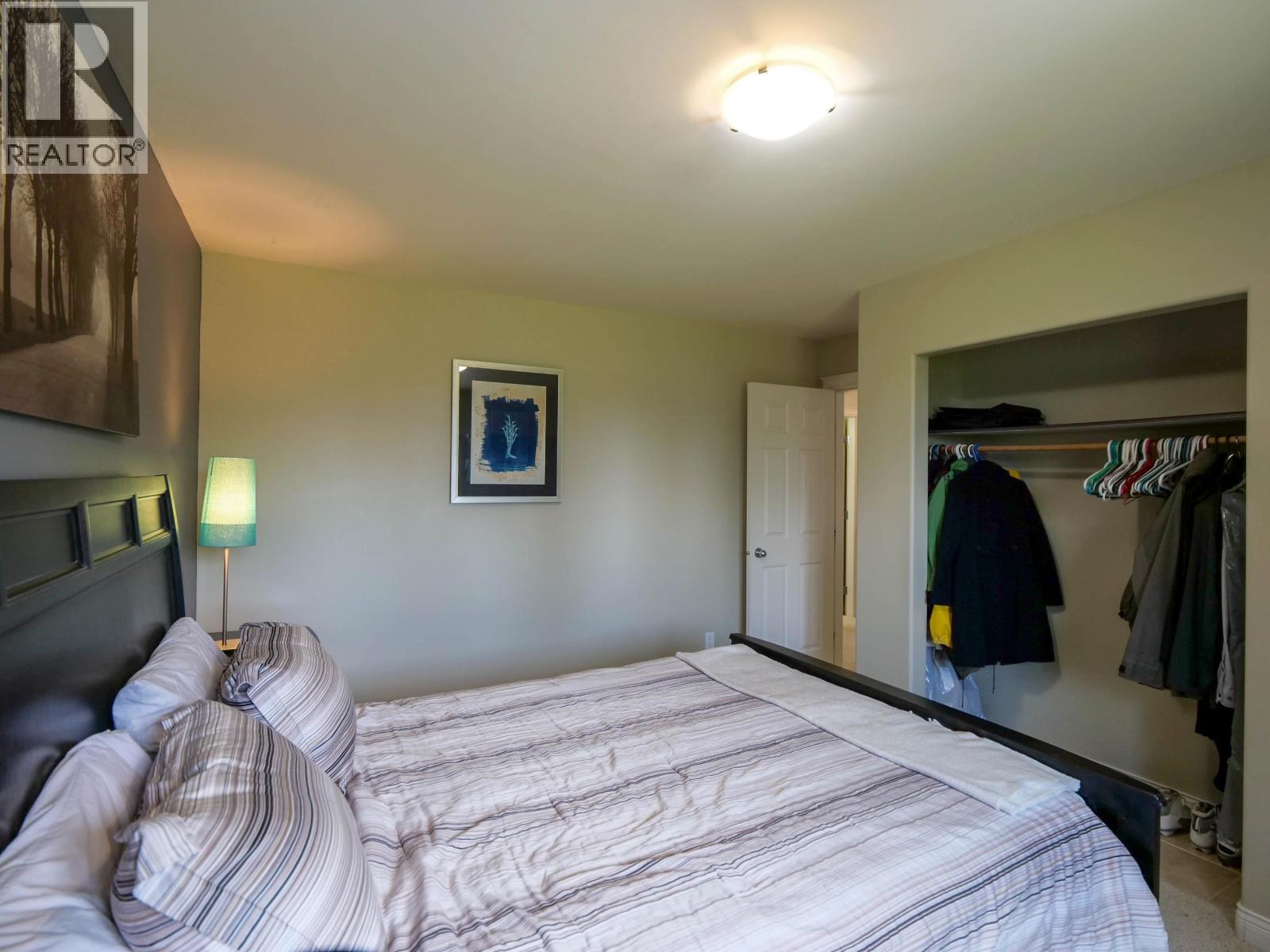 1551 View Drive, Quesnel, BC - Indoor Photo Showing Bedroom