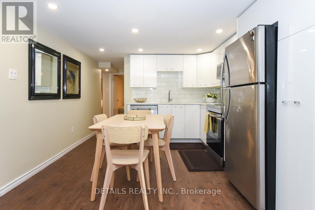 B - 2151 Lambeth Walk, Ottawa, ON - Indoor Photo Showing Kitchen