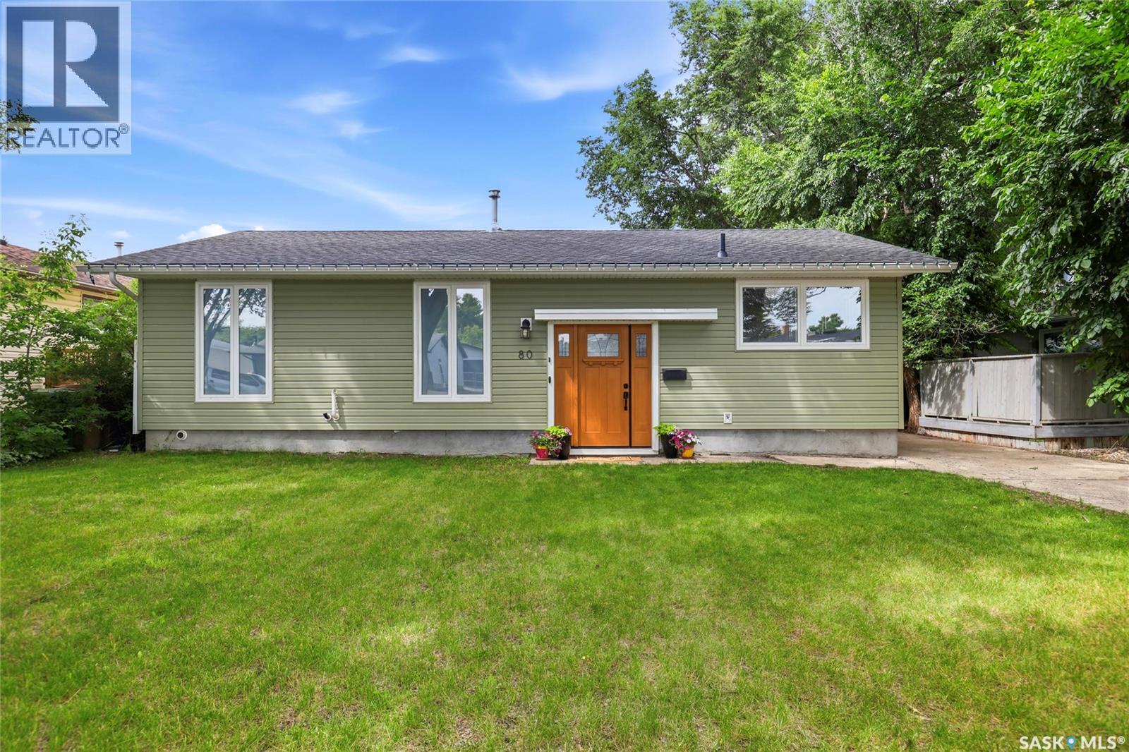 80 Cameron Crescent, Regina, SK - Outdoor