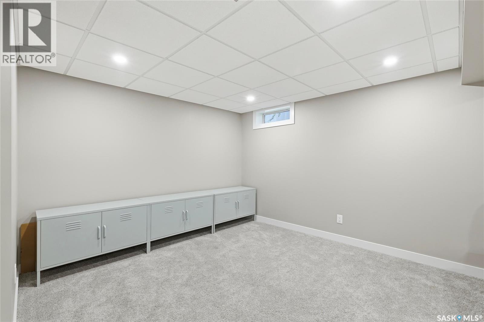80 Cameron Crescent, Regina, SK - Indoor