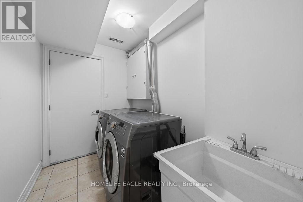 Laundry Room - 133 Park Street, Toronto, ON