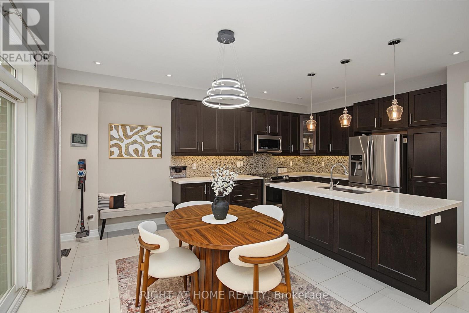 3190 Southwind Road, Mississauga, ON - Indoor