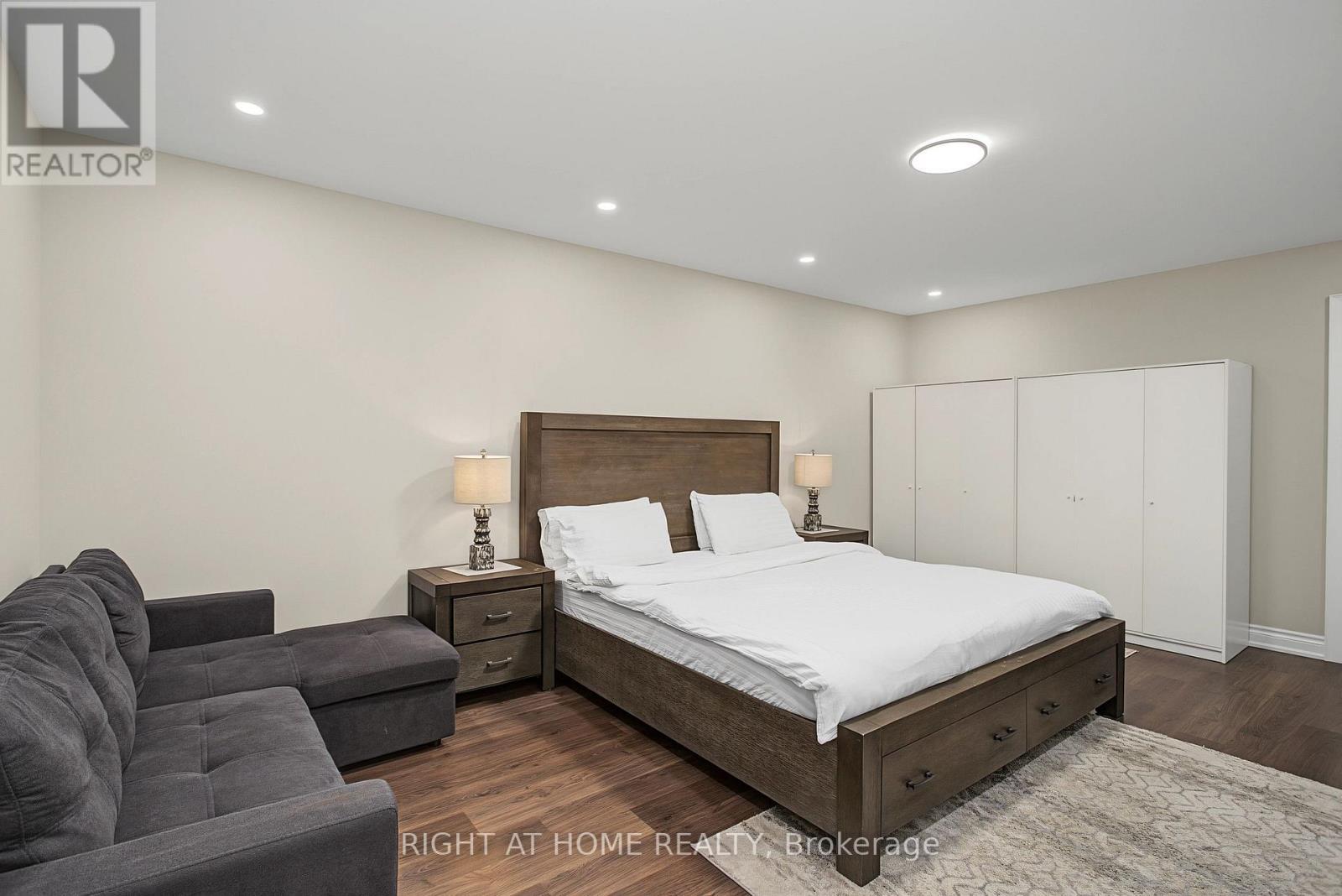 3190 Southwind Road, Mississauga, ON - Indoor Photo Showing Bedroom