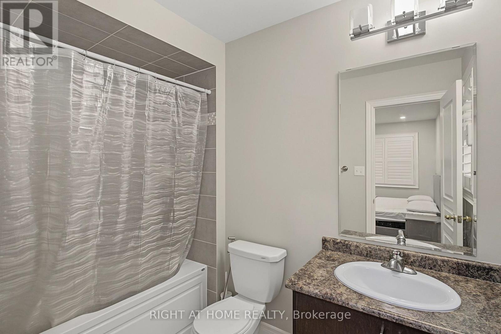 3190 Southwind Road, Mississauga, ON - Indoor Photo Showing Bathroom