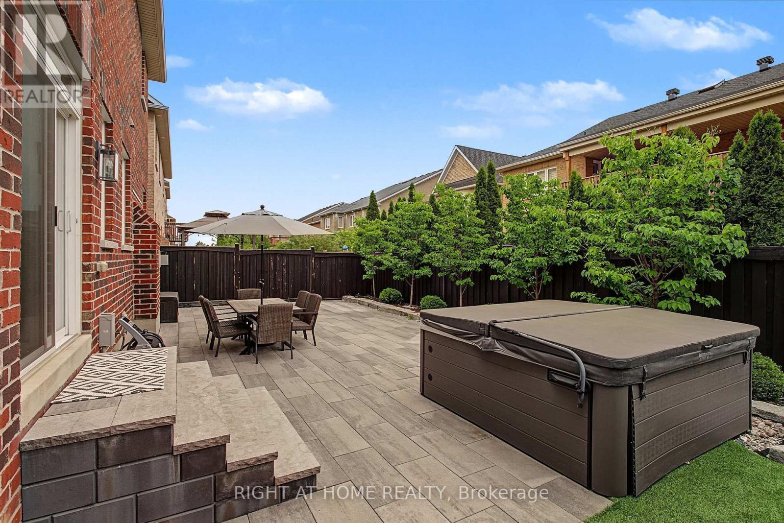 3190 Southwind Road, Mississauga, ON - Outdoor With Deck Patio Veranda