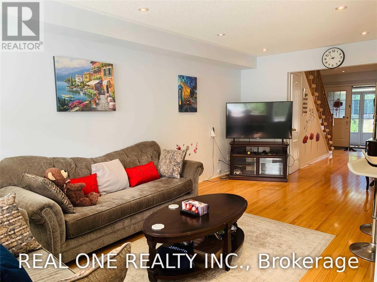 3130 Cabano Crescent, Mississauga, ON - Indoor Photo Showing Living Room