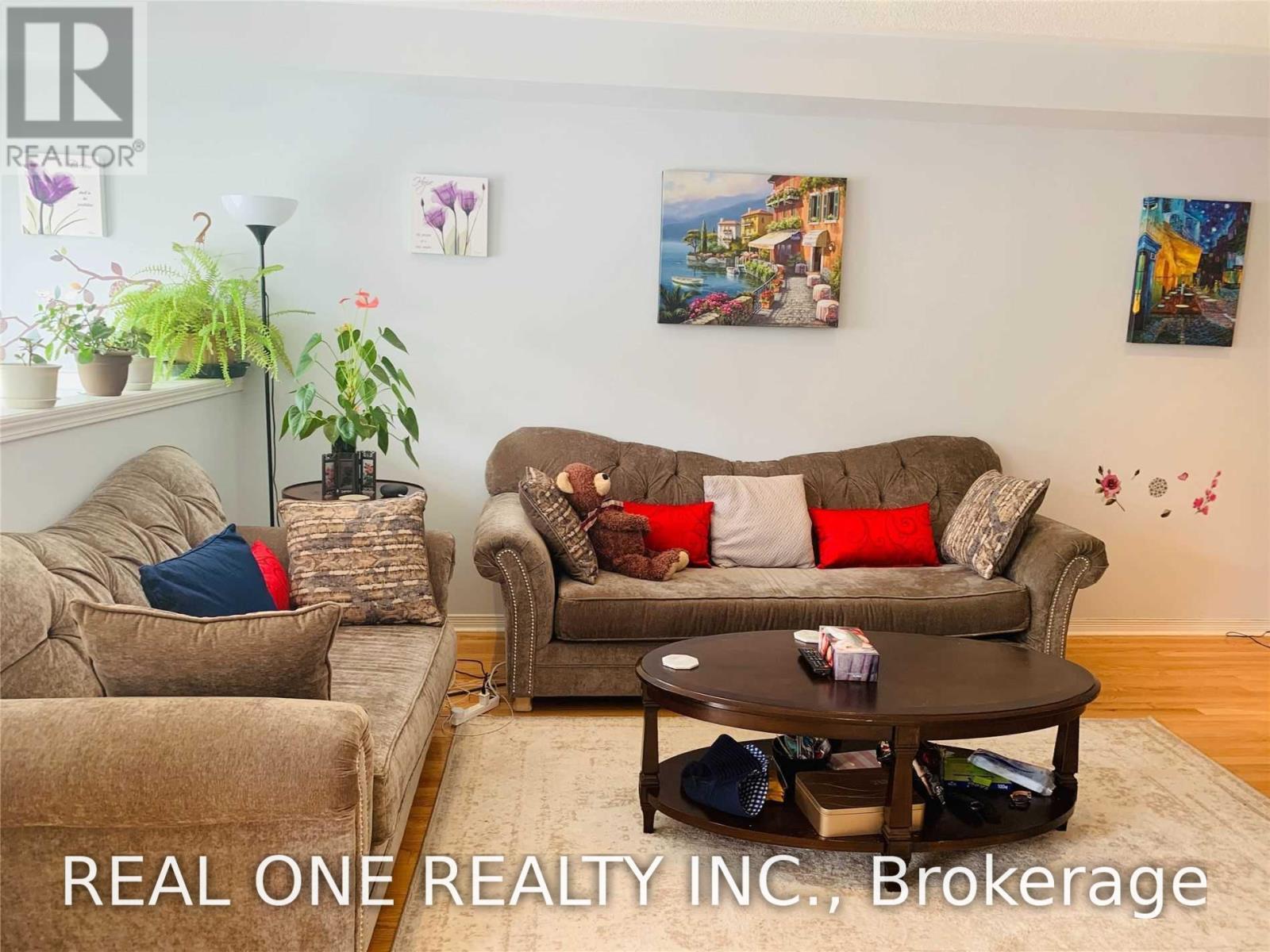 3130 Cabano Crescent, Mississauga, ON - Indoor Photo Showing Living Room