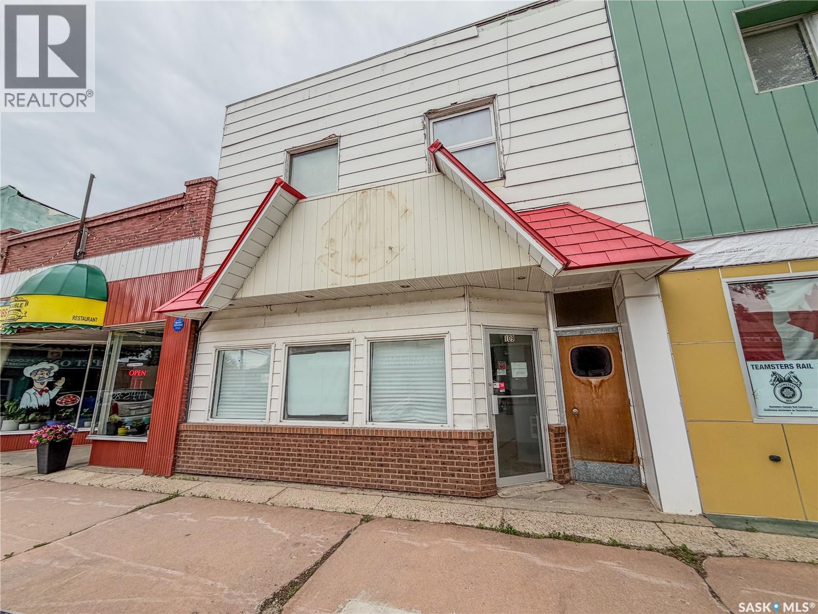 109 3Rd Avenue W, Melville, SK