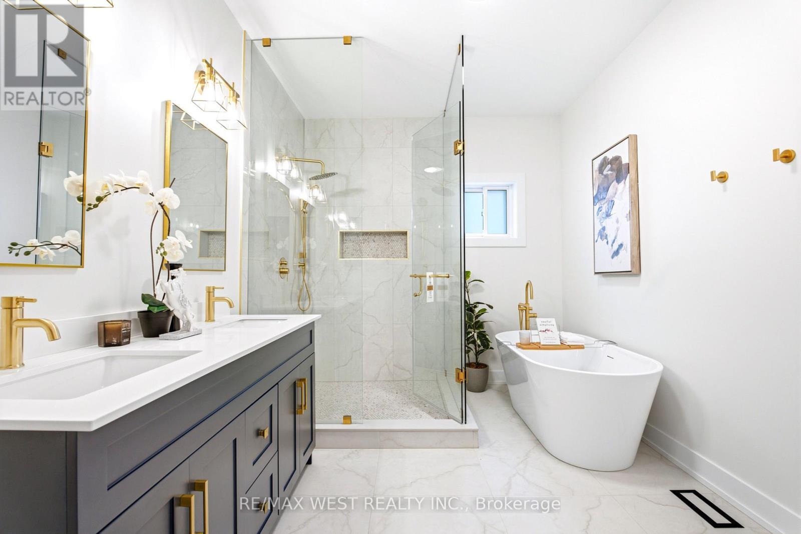 3163 Rolling Stone Court, Mississauga, ON - Indoor Photo Showing Bathroom