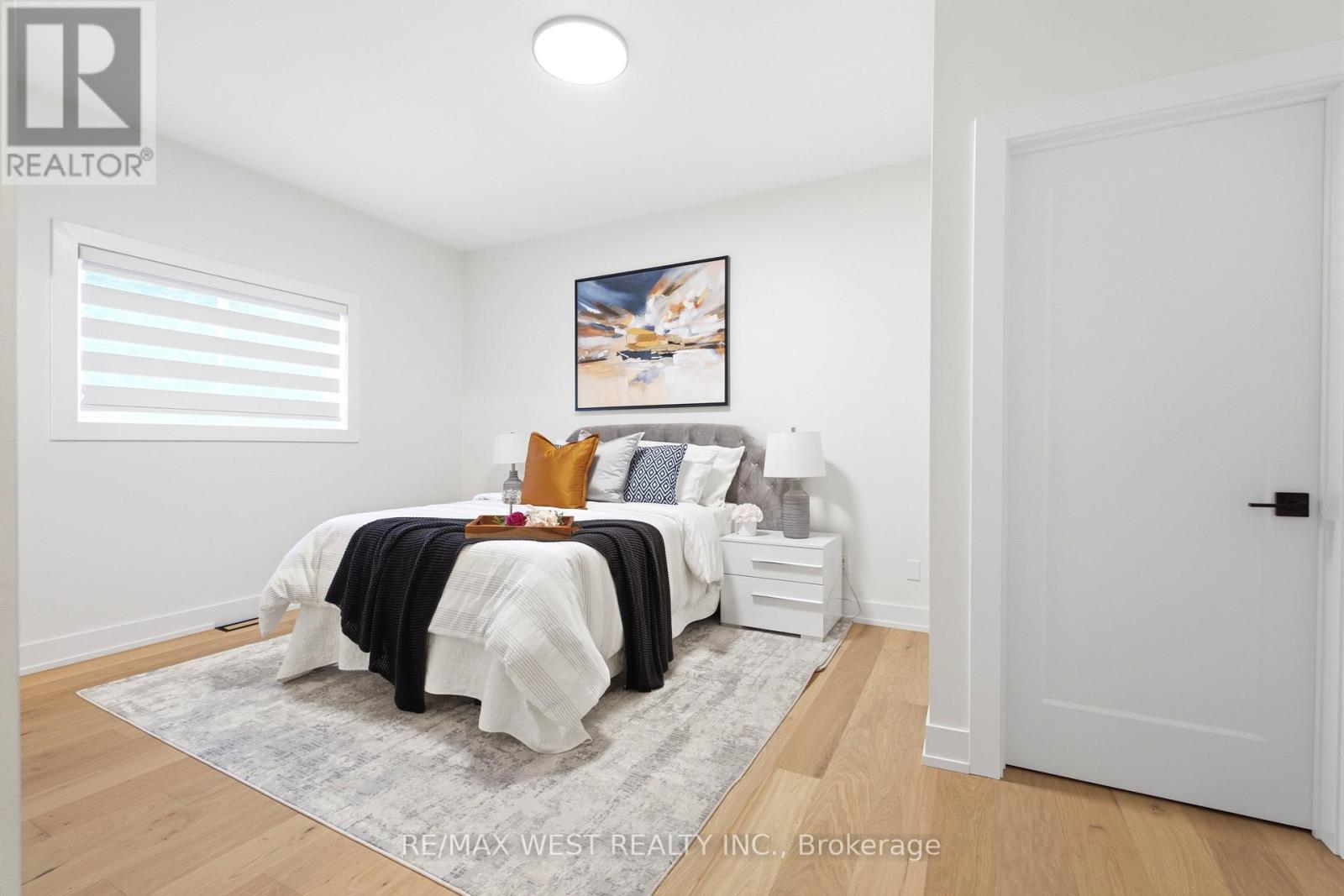 3163 Rolling Stone Court, Mississauga, ON - Indoor Photo Showing Bedroom