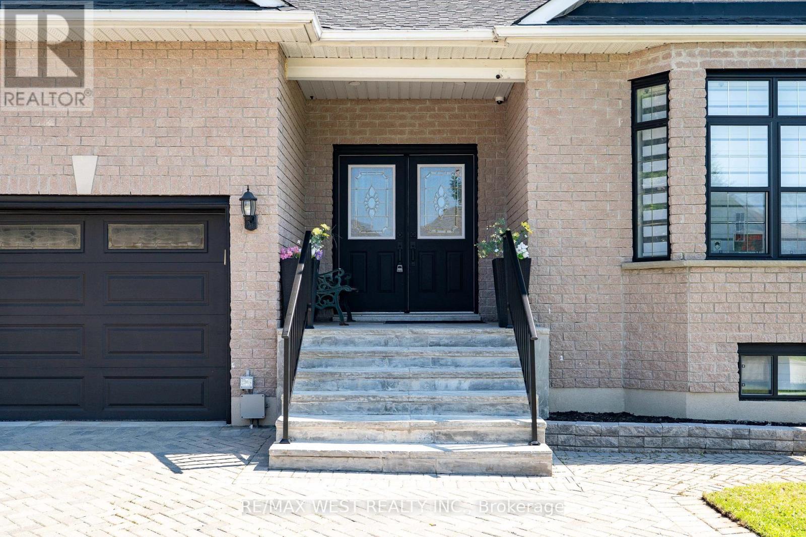 3163 Rolling Stone Court, Mississauga, ON - Outdoor