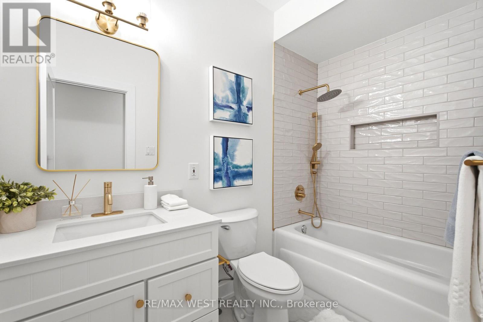3163 Rolling Stone Court, Mississauga, ON - Indoor Photo Showing Bathroom