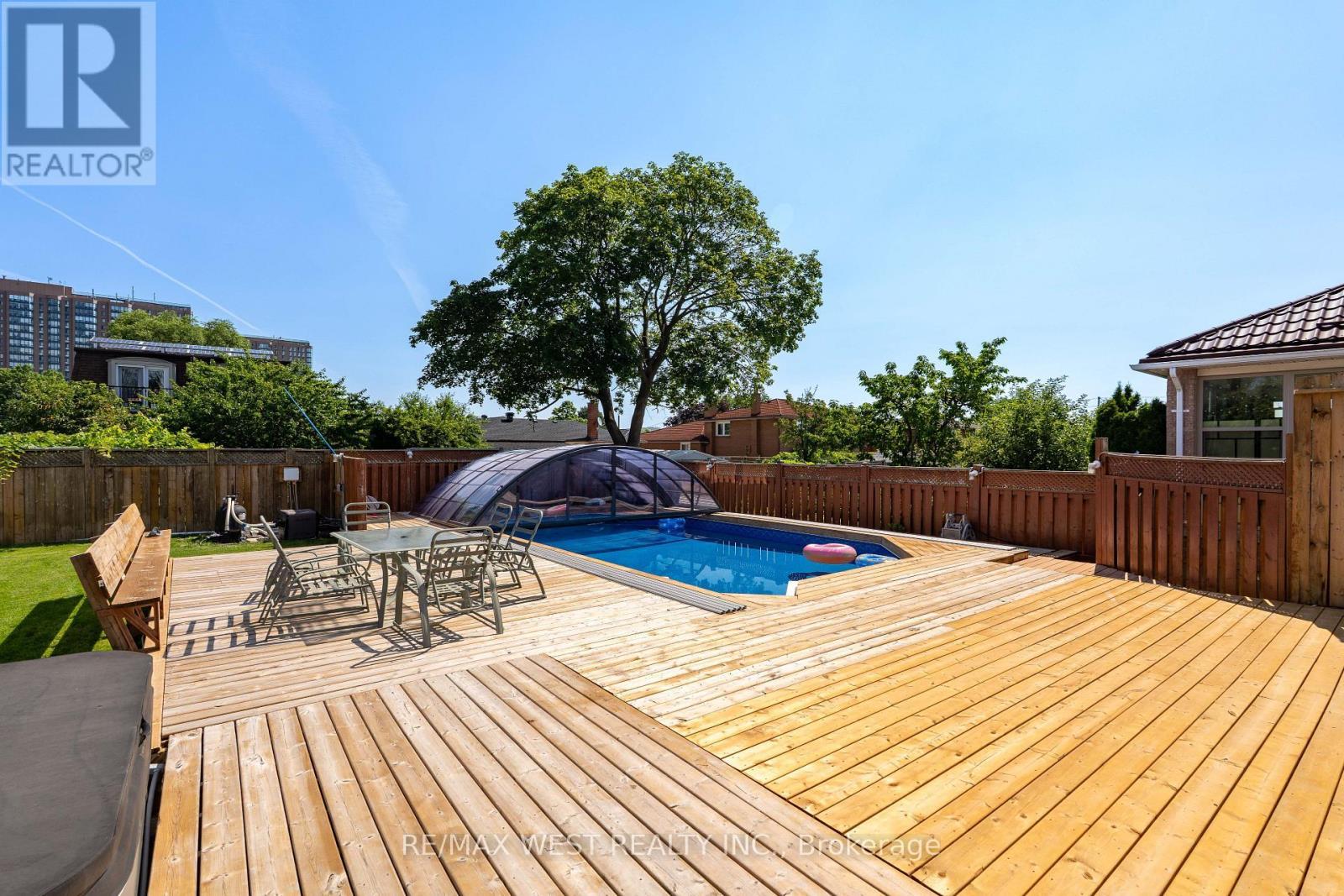 3163 Rolling Stone Court, Mississauga, ON - Outdoor With Deck Patio Veranda