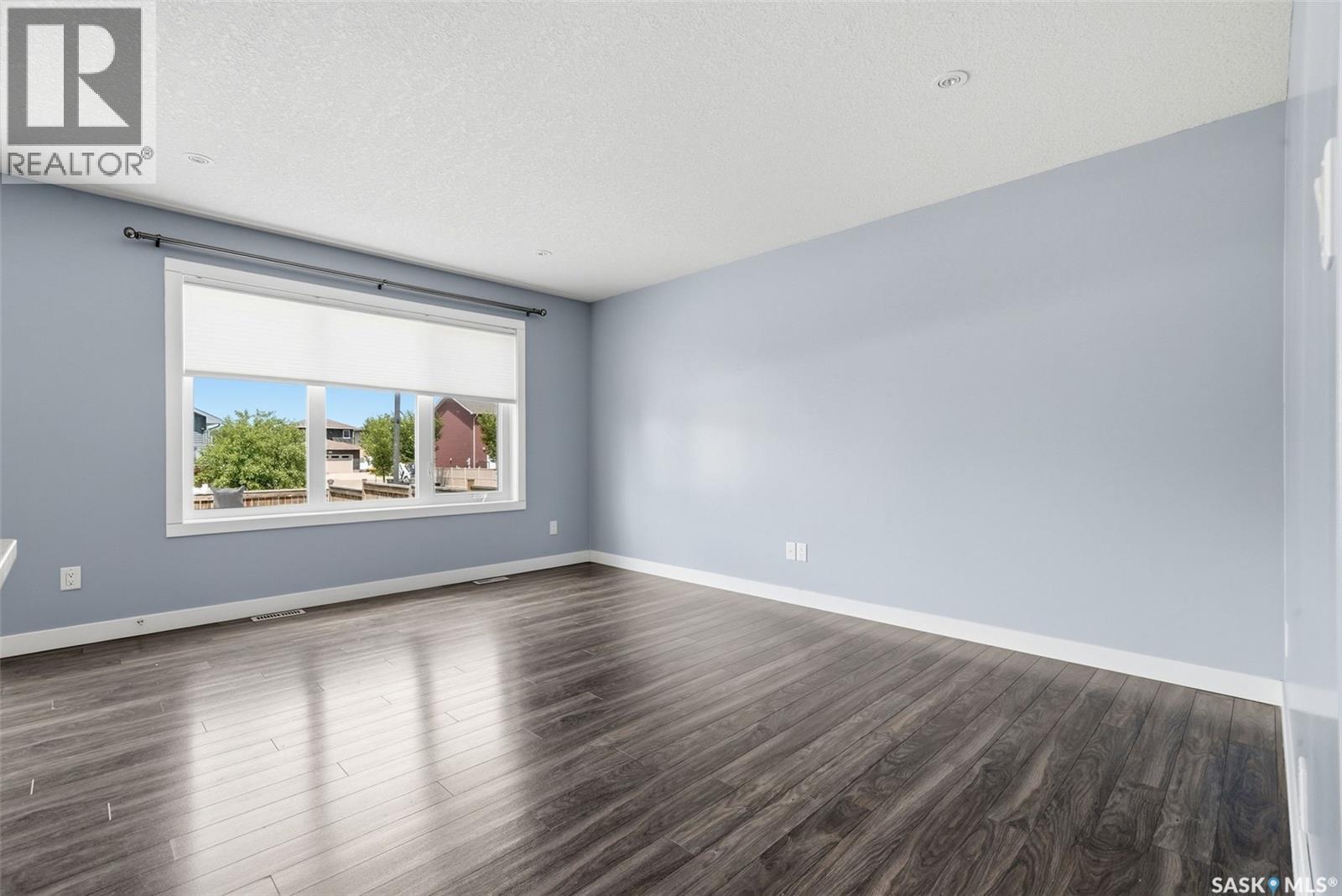 4354 Green Olive Way E, Regina, SK - Indoor Photo Showing Other Room