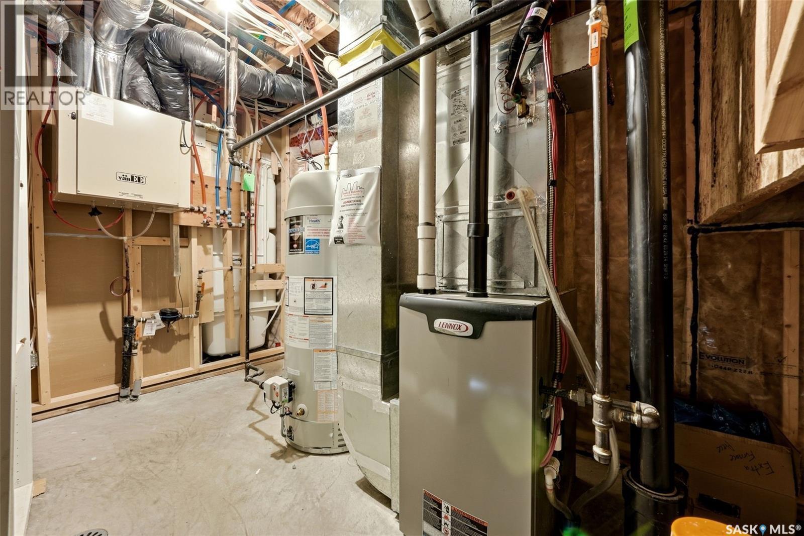 4354 Green Olive Way E, Regina, SK - Indoor Photo Showing Basement