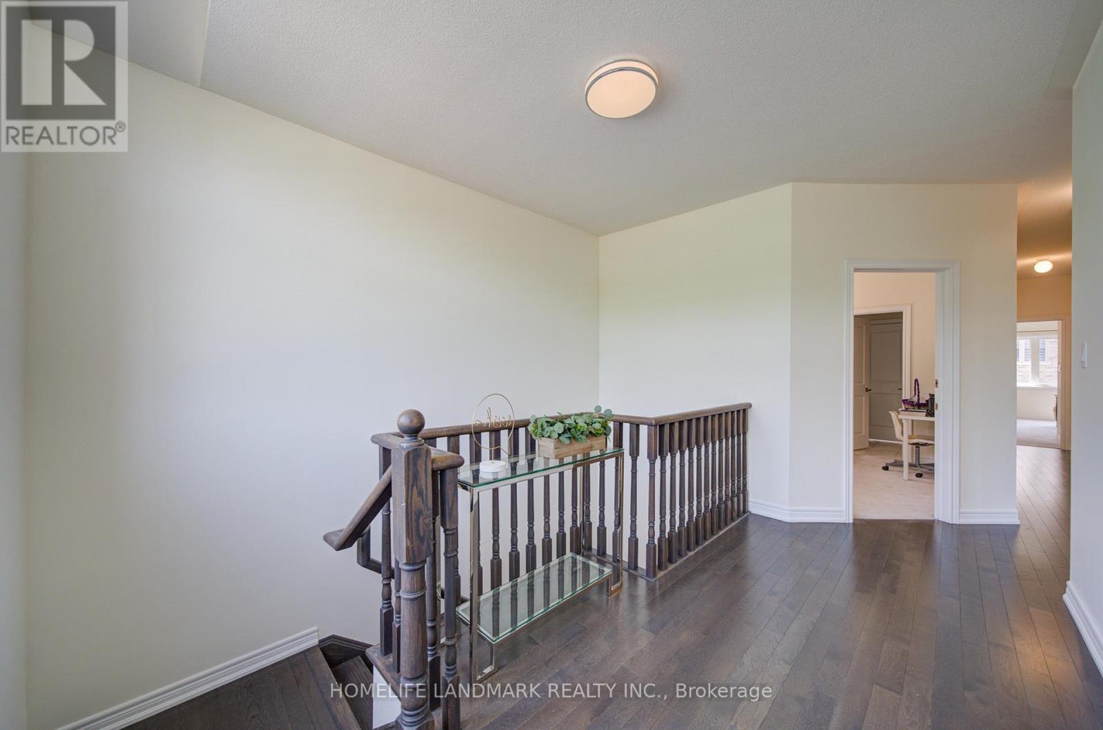 77 Mccague Avenue, Richmond Hill, ON - Indoor Photo Showing Other Room