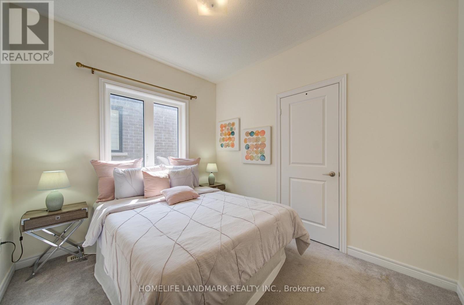 77 Mccague Avenue, Richmond Hill, ON - Indoor Photo Showing Bedroom